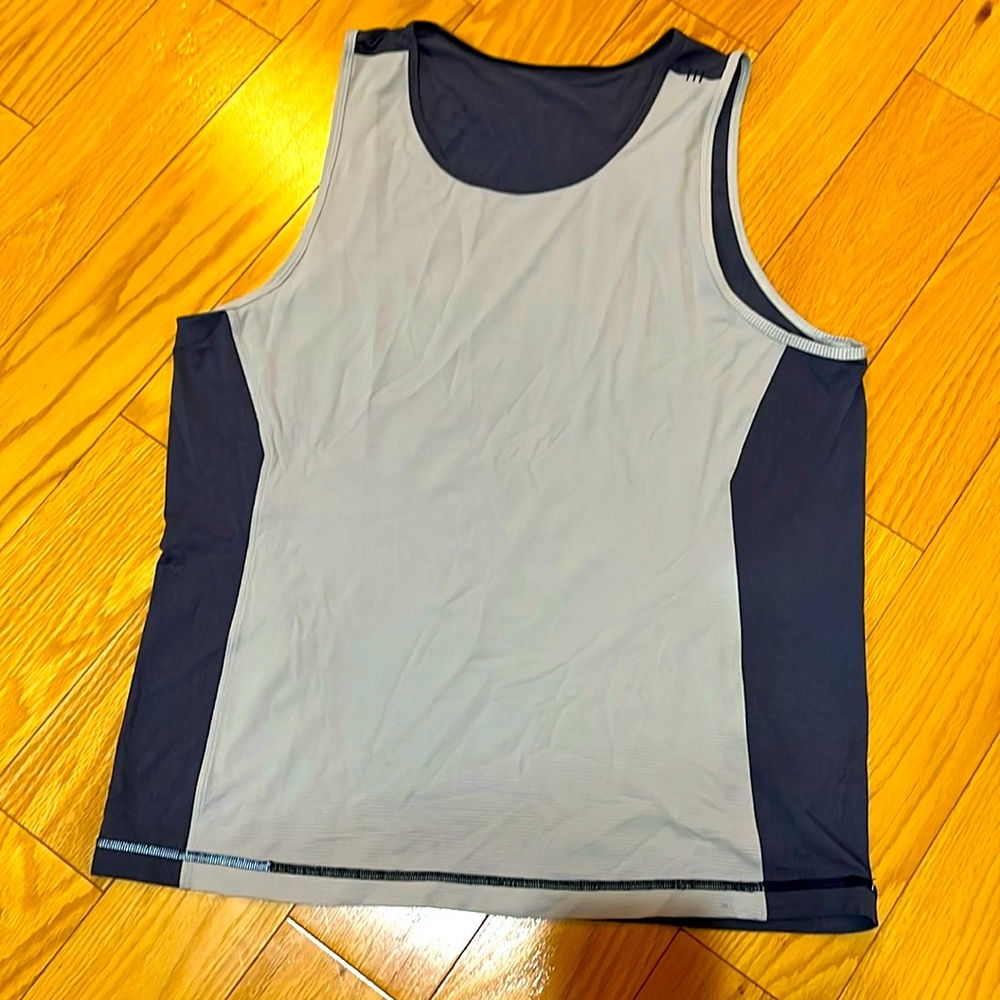Men’s Lululemon Athletic Top